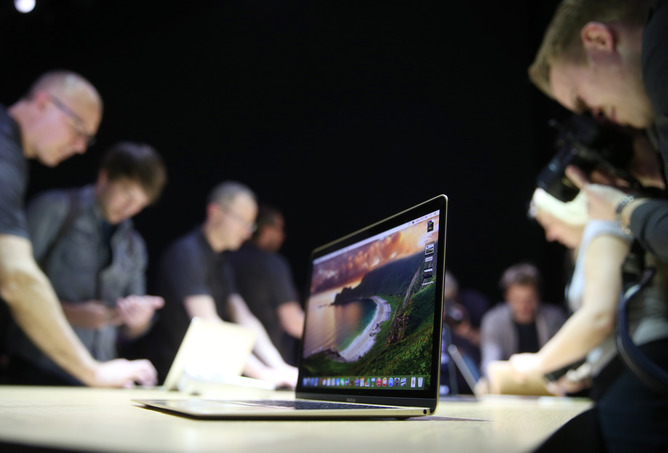 The new Macbook Air with shiny retina screen. Kay Nietfeld/EPA